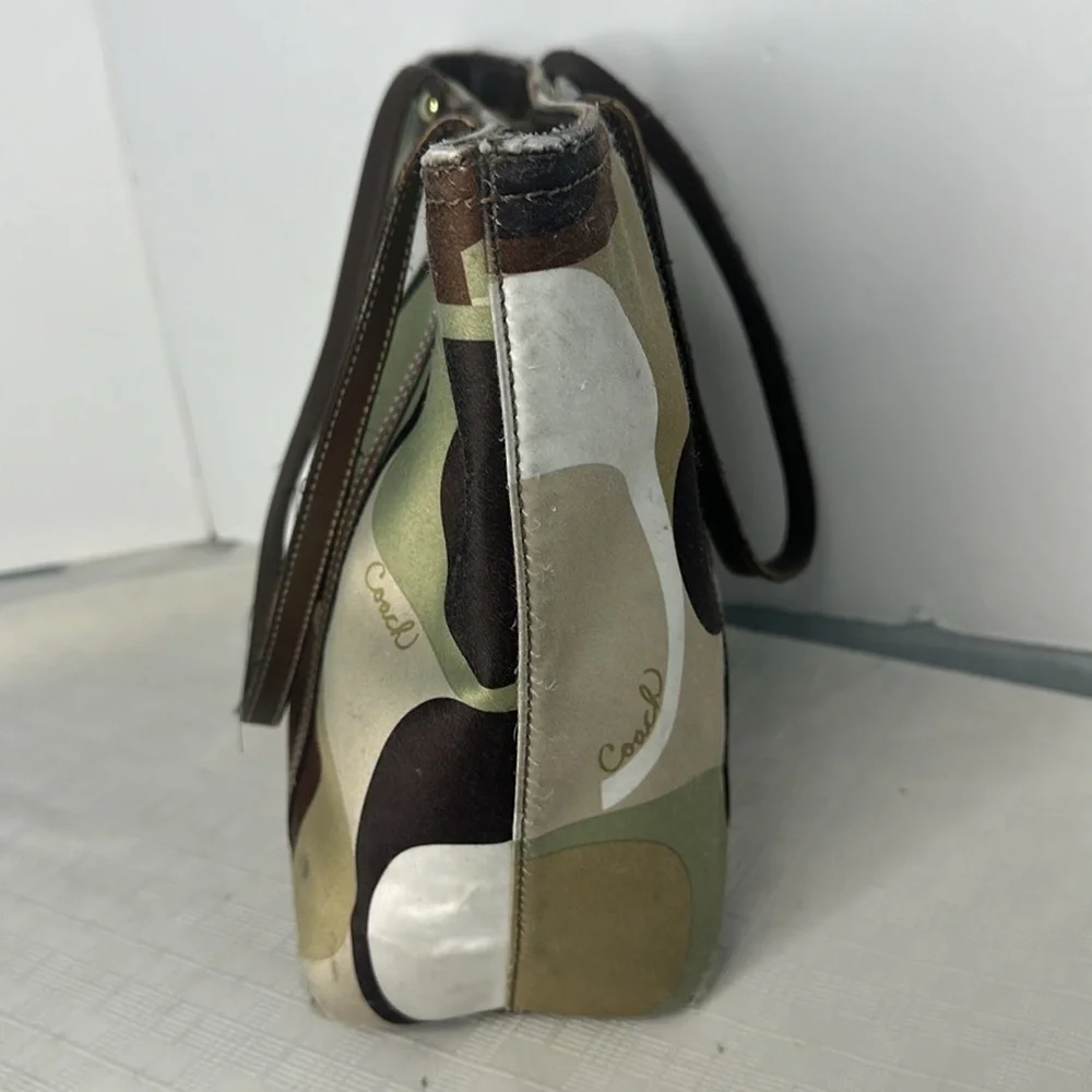 COACH CO768-11116 Green Scarf Print Purse